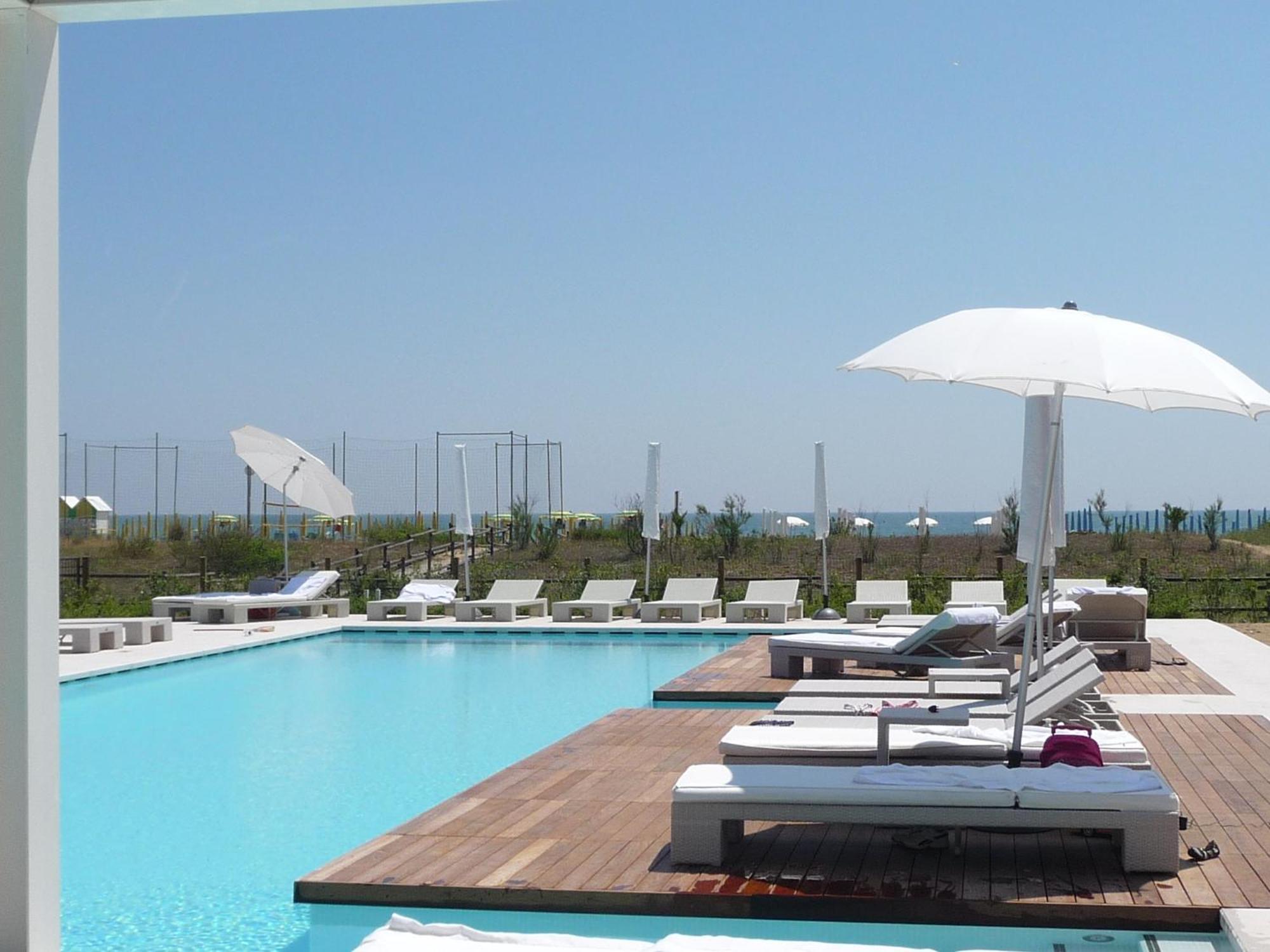 Hotel Mediterraneo Suite&Residence Jesolo Extérieur photo
