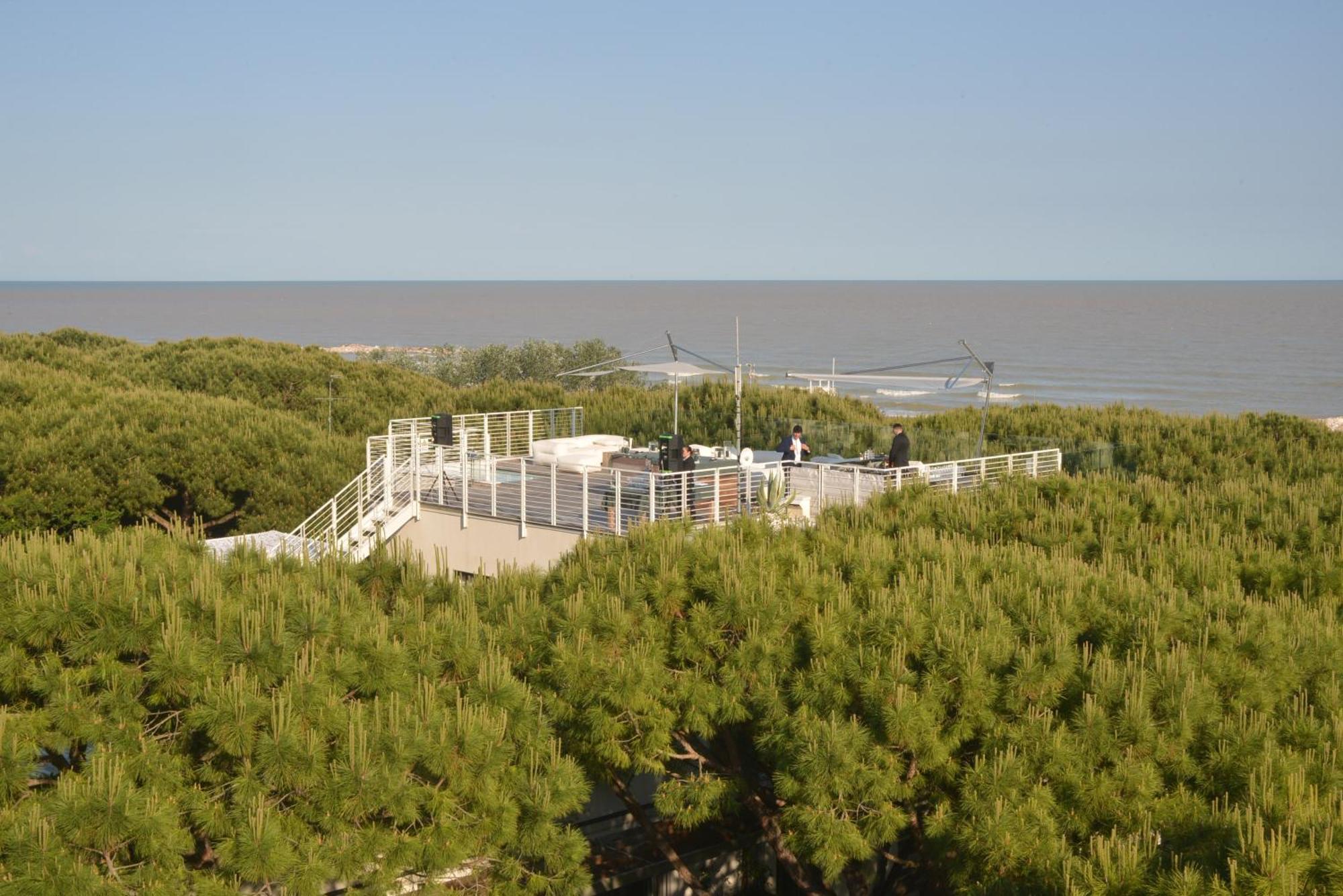 Hotel Mediterraneo Suite&Residence Jesolo Extérieur photo